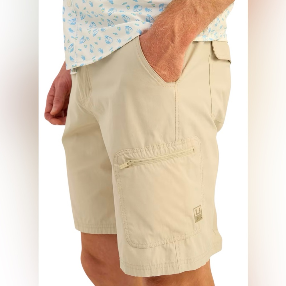 Huk Men’s Next Level Below The Knee 10.5” Shorts, Size XXL Khaki NWT